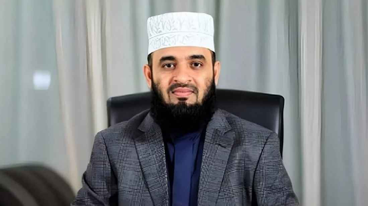 ইরান-ইসরায়েল ইস্যুতে নবীজির দোয়া স্মরণ করলেন আজহারী