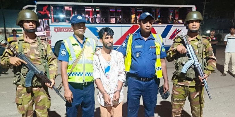 ভালুকায় পেথিডিন ইনজেকশন সহ যৌথবাহিনীর হাতে আটক ১