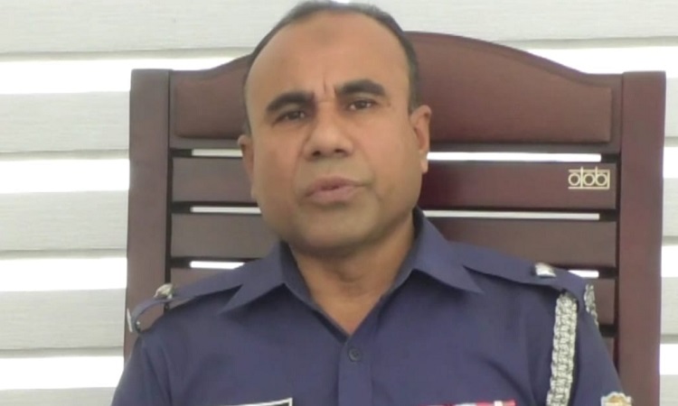 অবশেষে বদলী হলেন বেলকুচি থানার ওসি