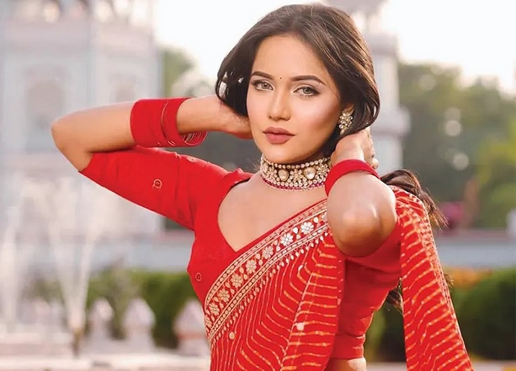 প্রেম-বিয়ে নিয়ে খোলামেলা সামিরা খান মাহি