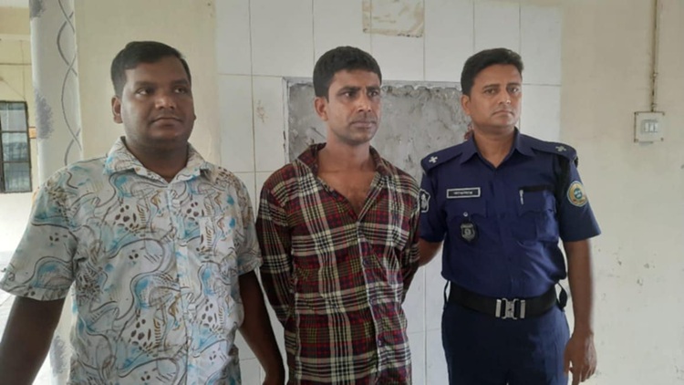 নল‌ছি‌টি‌তে গাঁজা ও ইয়াবাসহ যুবক আটক