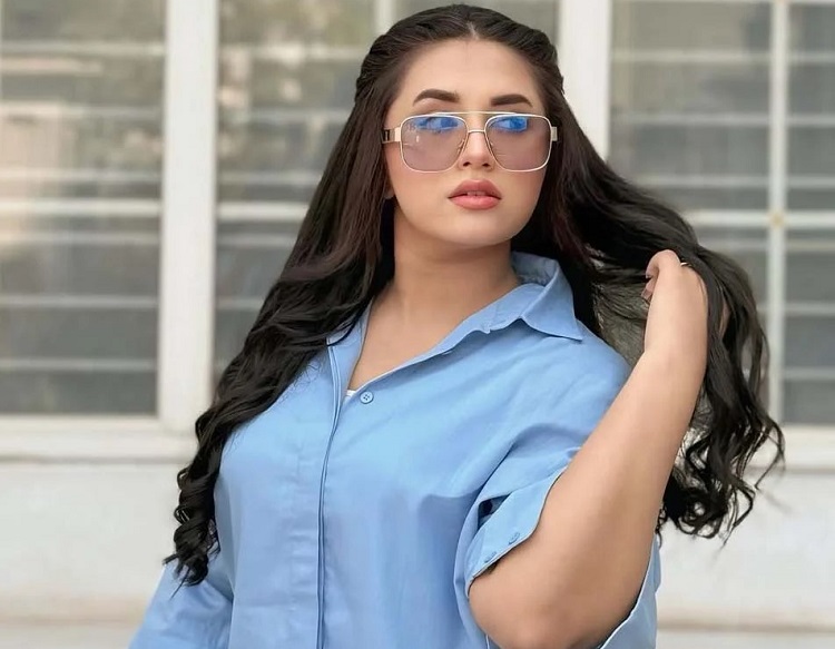 ফের ব্যক্তিগত ভিডিও ফাঁস টিকটক তারকা মিনাহিল মালিকের
