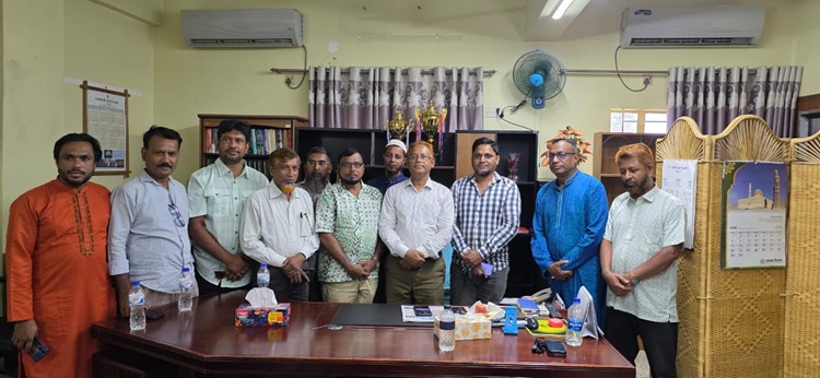 মুকসুদপুর প্রেসক্লাবের সাংবাদিকদের সাথে অধ্যক্ষের মতবিনিময়
