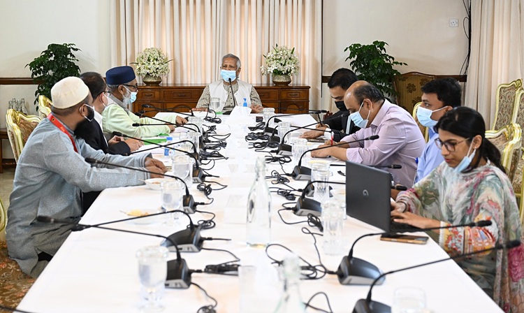 সুষ্ঠু হজ ব্যবস্থাপনার জন্য সংশ্লিষ্টদের প্রধান উপদেষ্টার অভিনন্দন