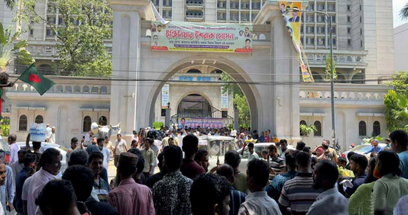নগর ভবন: ৪৩ দিন পর খুলল প্রশাসক কার্যালয়ের তালা 