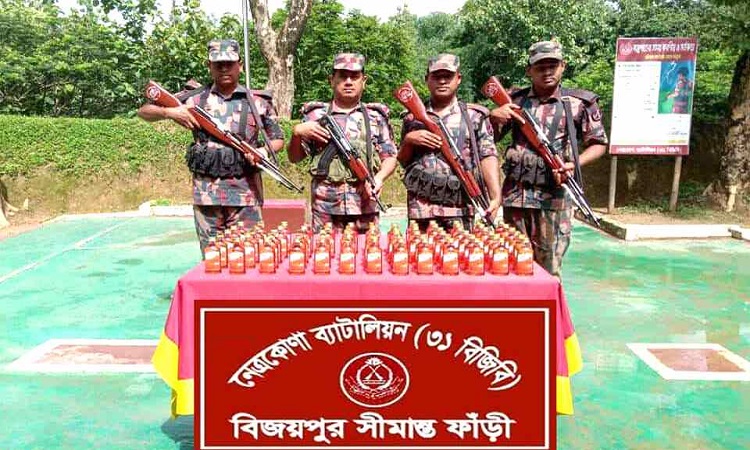 দুর্গাপুরে মালিকবিহীন ভারতীয় মদ জব্দ