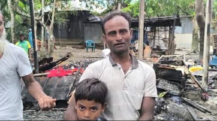 কেন্দুয়ায় অগ্নিকাণ্ডে দিনমজুরের বসতঘর পুড়ে ছাই