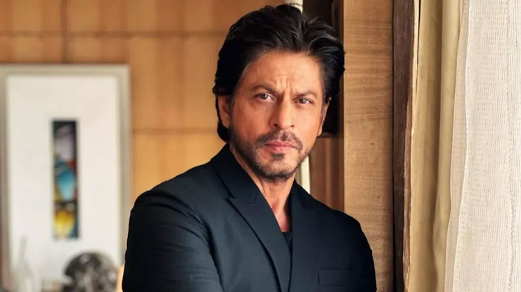 পাকিস্তানি খেলোয়াড়দের দলে নেয়ায় হুমকির মুখে শাহরুখ খান