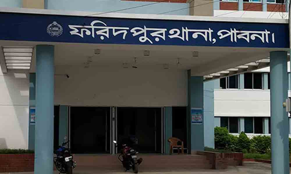 পাবনায় পানিতে ডুবে চাচাতো ভাই-বোনের মৃত্যু 
