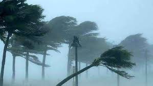 দুপুরের মধ্যে ৭ জেলায় ৬০ কিমি বেগে ঝড়ের শঙ্কা