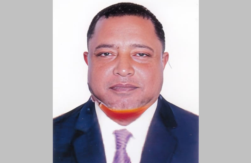 তথ্য কমিশনের সচিব রকিবুল বারীর মৃত্যুতে তথ্য উপদেষ্টার শোকপ্রকাশ