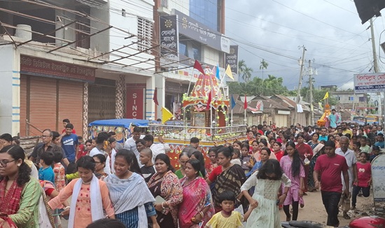  দুর্গাপুরে সনাতন ধর্মাবলম্বীদের রথযাত্রা অনুষ্ঠিত 