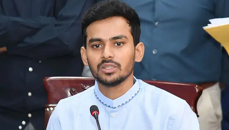 ‘নতুন বাংলাদেশ দিবস’ পুনর্বিবেচনা করছে সরকার: আসিফ মাহমুদ