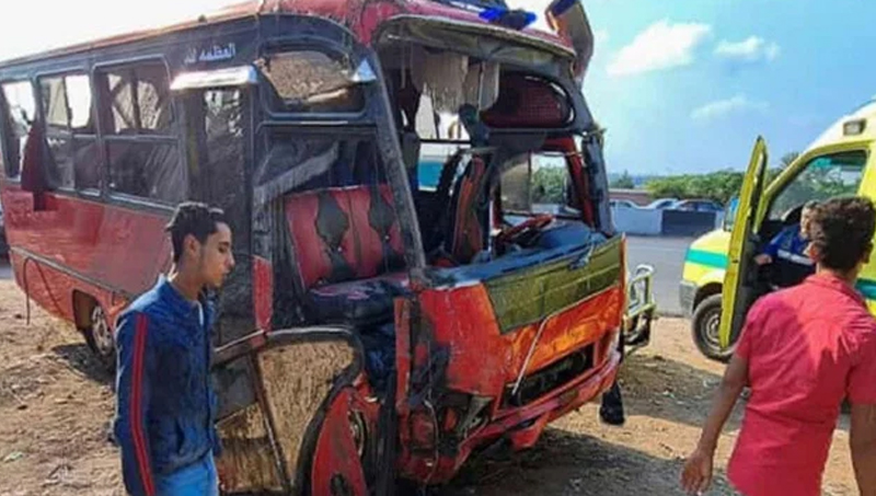মিশরে মিনিবাস-ট্রাকের মুখোমুখি সংঘর্ষে নিহত ২২