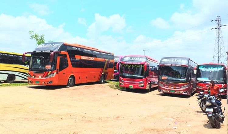 পাবনা-ঢাকা রুটে বাস চলাচল স্বাভাবিক