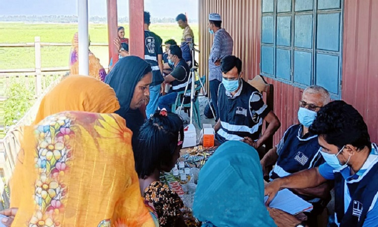 গাইবান্ধায় ফ্রি মেডিকেল ক্যাম্প অনুষ্ঠিত