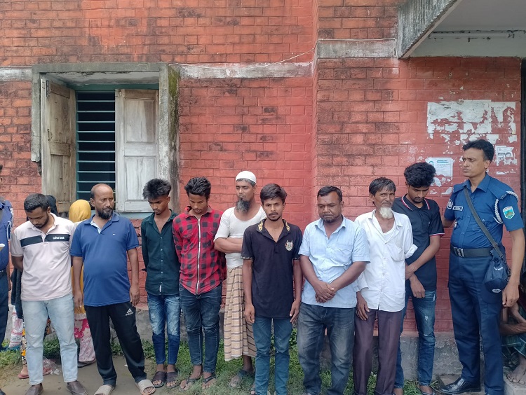 পাবনা মানসিক হাসপাতালে অভিযান, ৯ দালালের কারাদণ্ড