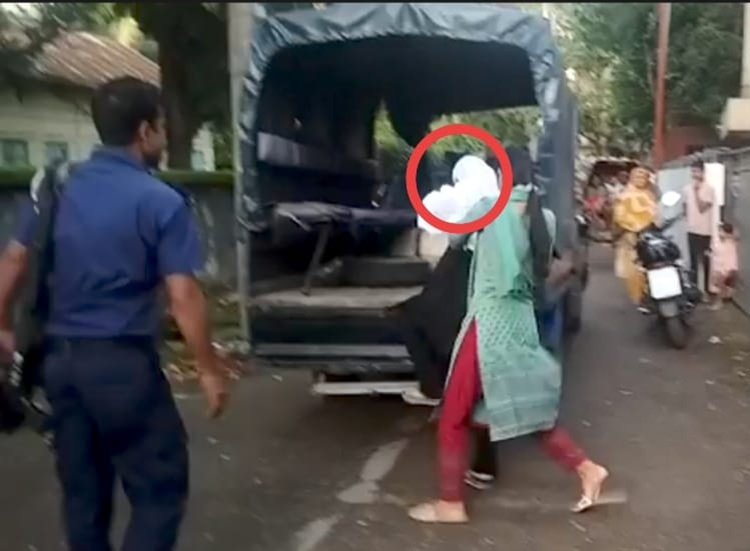 উমর (রা.) কে নিয়ে আপত্তিকর মন্তব্যকারি সেই নারী আইনজীবী কারাগারে