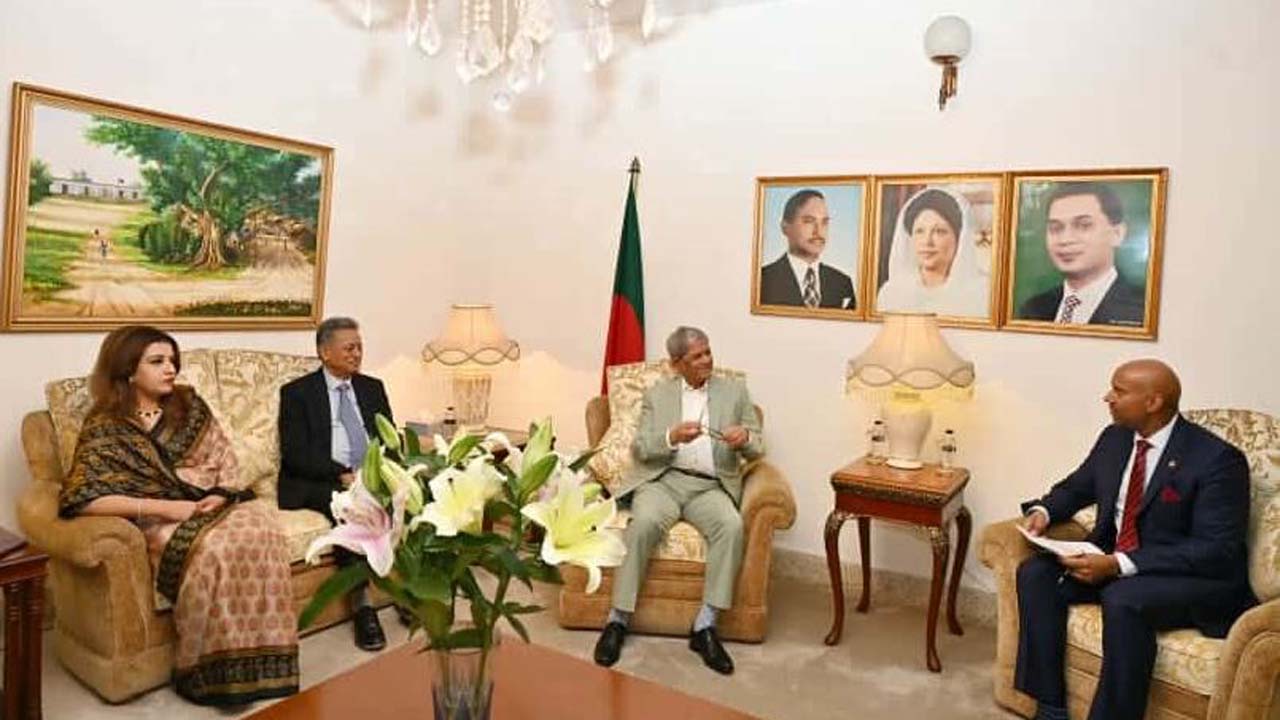 কানাডিয়ান হাইকমিশনারের সাথে মির্জা ফখরুলের বৈঠক
