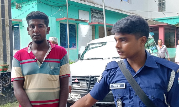 ডুমুরিয়ায় কচ্ছপ বিক্রেতার কারাদণ্ড