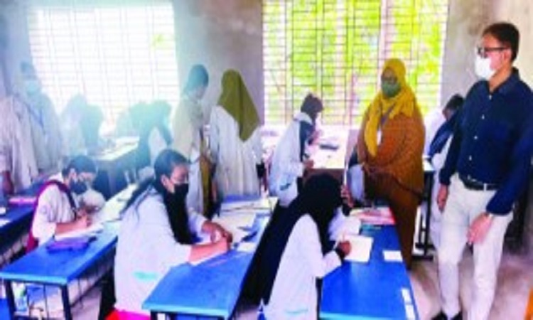 আমতলী এইচএসসি পরীক্ষায় ৯ জন বহিস্কার