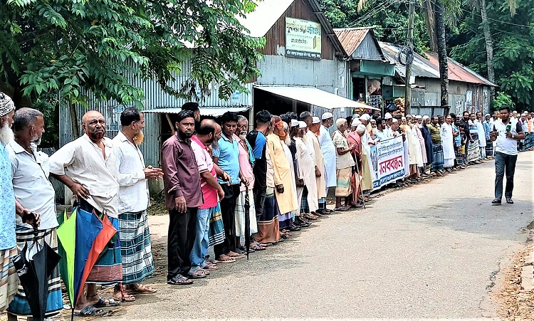 নাগরপুরে মডেল মসজিদ নির্মাণ দাবিতে মানববন্ধন