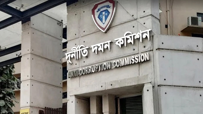 জিআইবি’র টাকা আত্মসাৎ: ‘এস আলম চক্রের’ বিরুদ্ধে দুদকের দুই মামলা