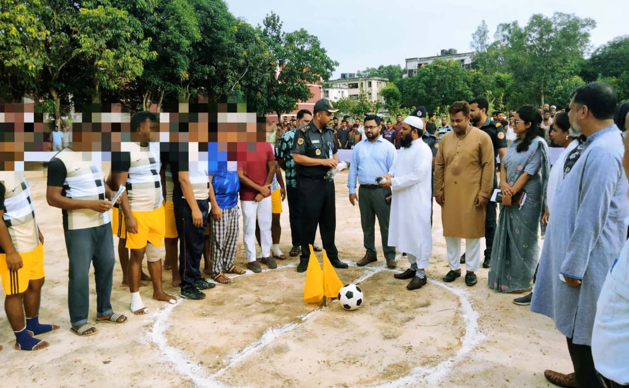 মৌলভীবাজারে শুরু হলো প্রিজন্স ফুটবল টুর্নামেন্ট