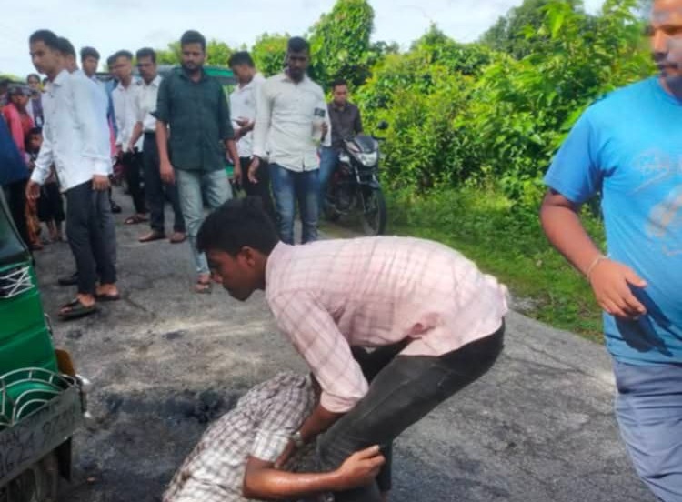 রাজস্থলীতে সিএনজি-অটোরিকশার সংঘর্ষ, নিহত ১ 