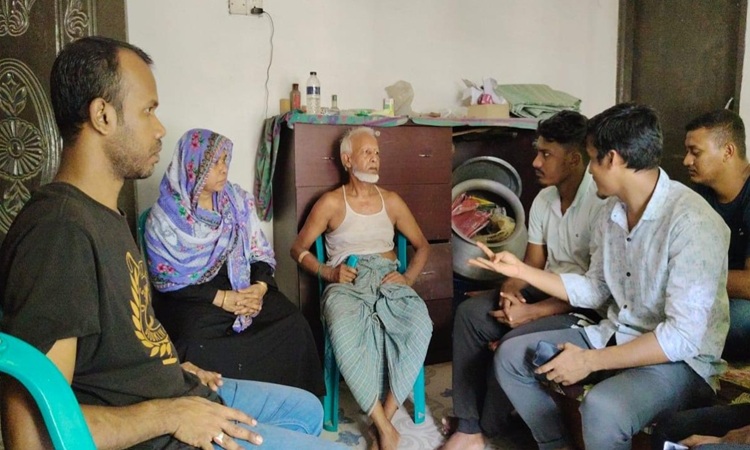 কালীগঞ্জে জুলাই অভ্যুত্থানে শহীদ পরিবারের পাশে দাঁড়াল এনসিপি
