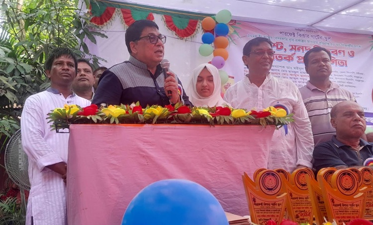 নলডাঙ্গায় বৃত্তিপ্রাপ্ত শিক্ষার্থীদের মাঝে ক্রেস্ট ও সনদ বিতরণ