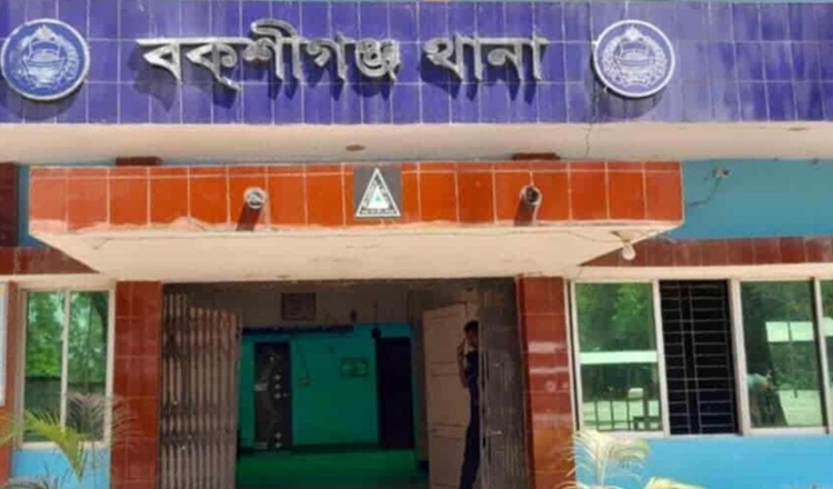 বকশীগঞ্জে ড্রাম ট্রাক চাপায় মানসিক প্রতিবন্ধী অজ্ঞাত নারী নিহত