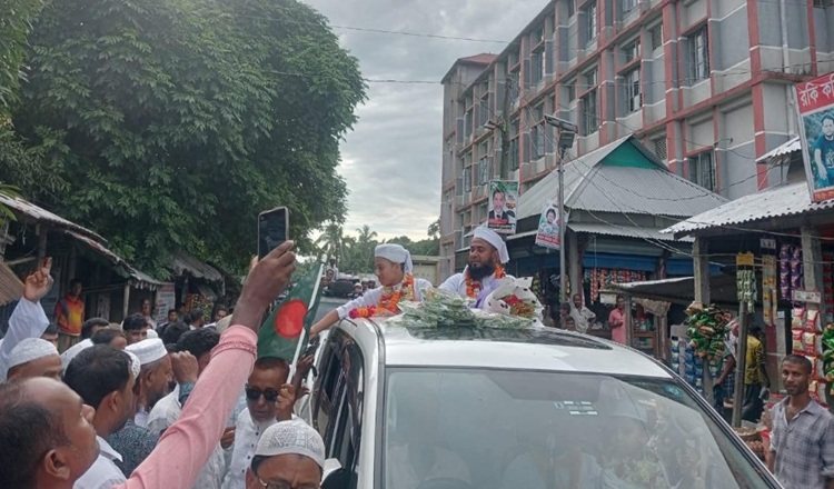 জাতীয় হিফজুল প্রতিযোগিতার দশপাড়ায় দেশসেরা বারহাট্টার গোড়াউন্দ মাদ্রাসার জুবায়ের