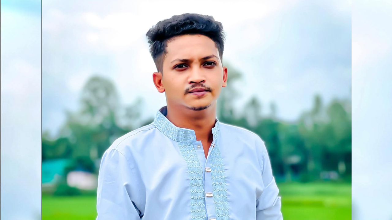 পরীক্ষায় নকল সরবরাহ করতে গিয়ে পদ হারালেন ছাত্রদল নেতা