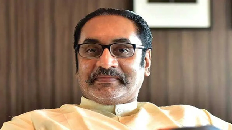 পটিয়া থানার ওসিকে নিয়ে যা বললেন পিনাকী