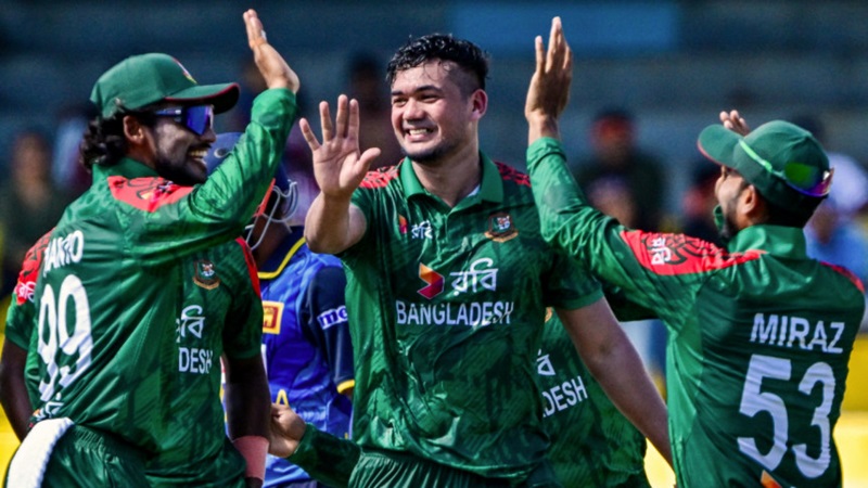 টাইগার পেসারদের বোলিংয়ে কোণঠাসা লংকানরা