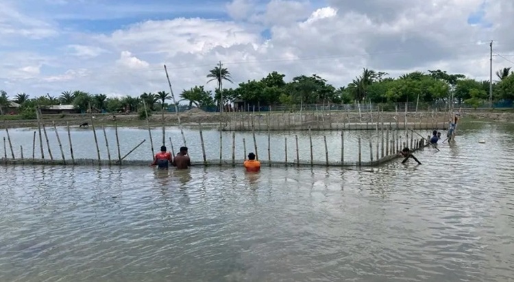 অবশেষে উন্মুক্ত হলো পাইকগাছার নাছিরপুরের খাস খাল