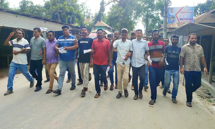 সরিষাবাড়ীতে যুবদলের গণসংযোগ 