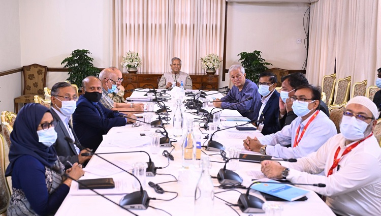 পার্বত্য চট্টগ্রামের একশ স্কুলে এবছরই ই-লার্নিং চালুর নির্দেশ প্রধান উপদেষ্টার