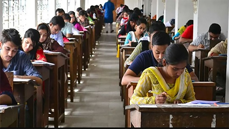 ১ লাখ শিক্ষক নিয়োগের আবেদন স্থগিত, কারণ কী?