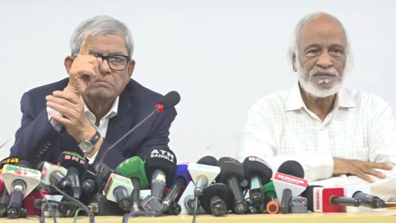 সতর্কতার সঙ্গে গণতন্ত্র উত্তরণের পথে হাঁটছে বিএনপি: ফখরুল