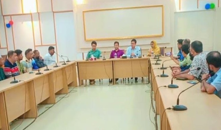  ডুমুরিয়ায় উন্মুক্ত লটারির মাধ্যমে ওএমএস-খাদ্যবান্ধব ডিলার নিয়োগ 