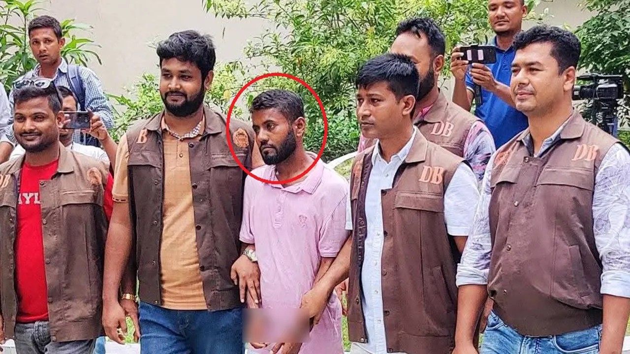 তারেক রহমানের ‘চাচাতো ভাই’ পরিচয়ে দলীয় পদ বাগিয়ে দেওয়ার আশ্বাস