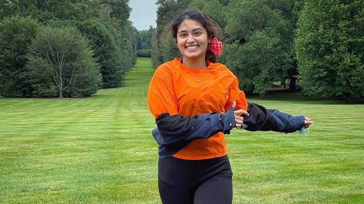 ‘আপনার থেকেও বেশি সুন্দর আপনার হাসি’
