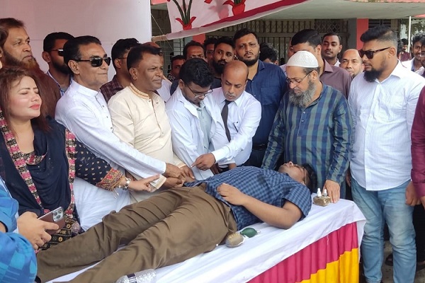শেবাচিমে ড্যাবের রক্তদান কর্মসূচি ও ফ্রি ব্লাড গ্রুপিং
