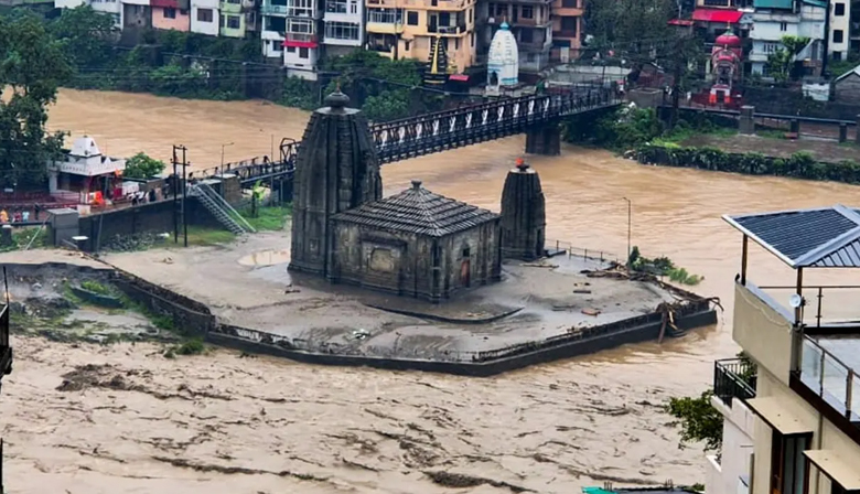 বড় ধরনের দুর্যোগের কবলে ভারতের হিমাচল