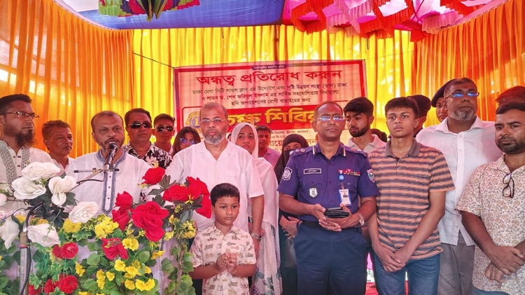 সুবিধাবঞ্চিতদের আলো দেখালেন লায়ন ডক্টর শেখ ফরিদুল ইসলাম