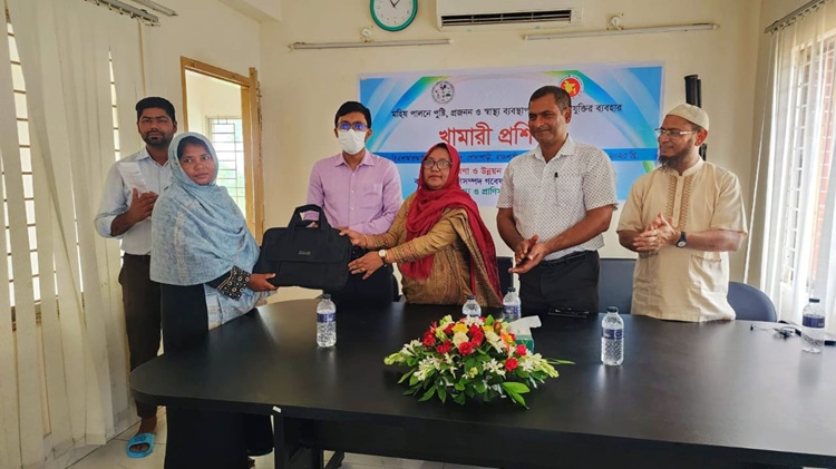 গোদাগাড়ীতে তিন দিনব্যাপী মহিষ পালনে প্রশিক্ষণ শুরু