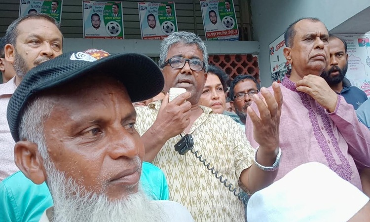  মোল্লাহাটে যুবদলের আনন্দ মিছিল ও আলোচনা অনুষ্ঠিত