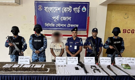 টেকনাফে অপহৃত যুবক উদ্ধার, অস্ত্র ও মাদক জব্দ